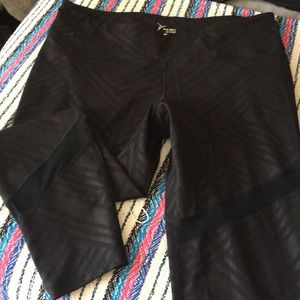 Black mesh compression leggings